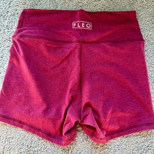 L FLEO shorts
